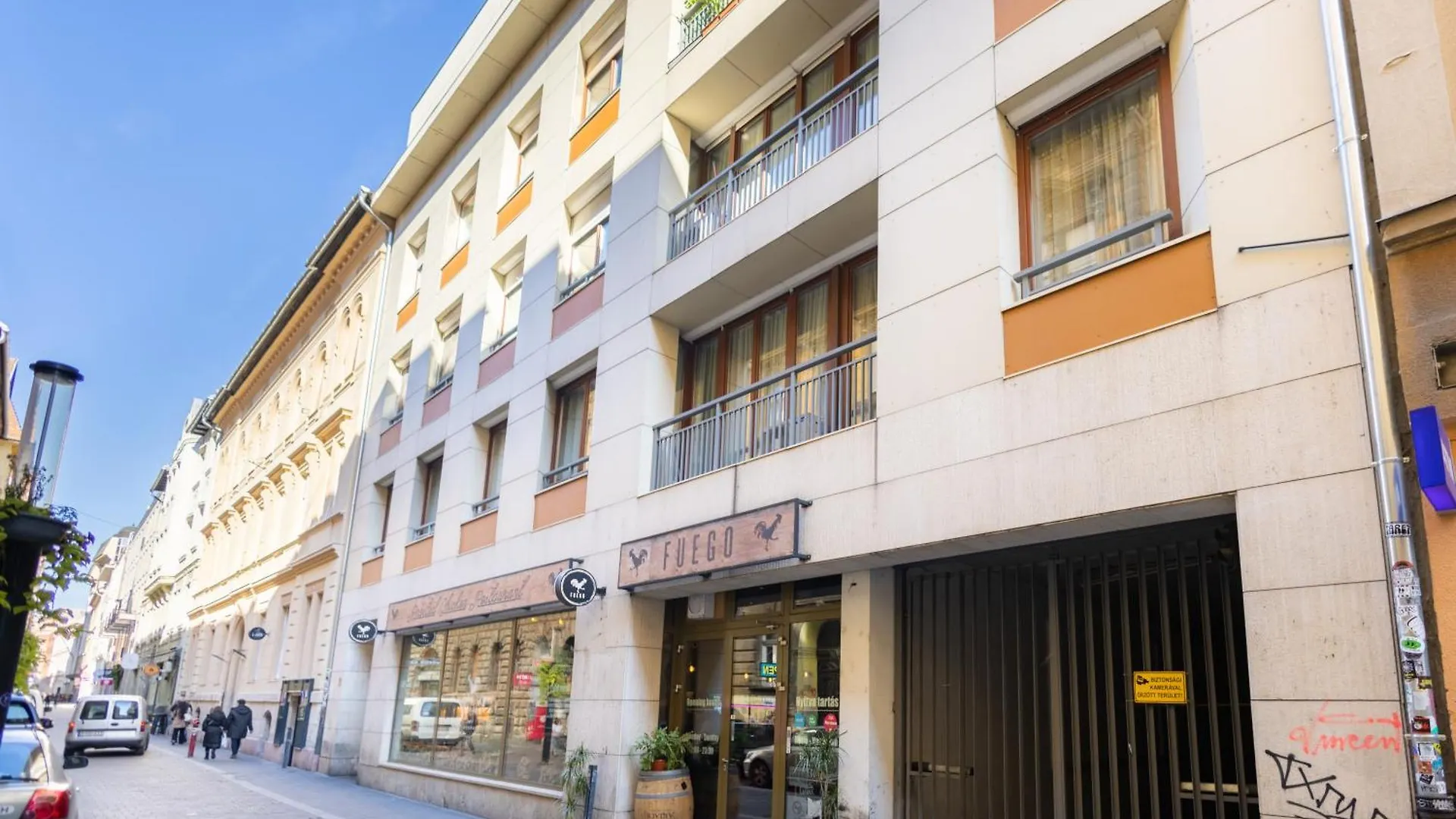Free Parkin Sensational Location 3Room Apt Budapešť 0*,  Maďarsko